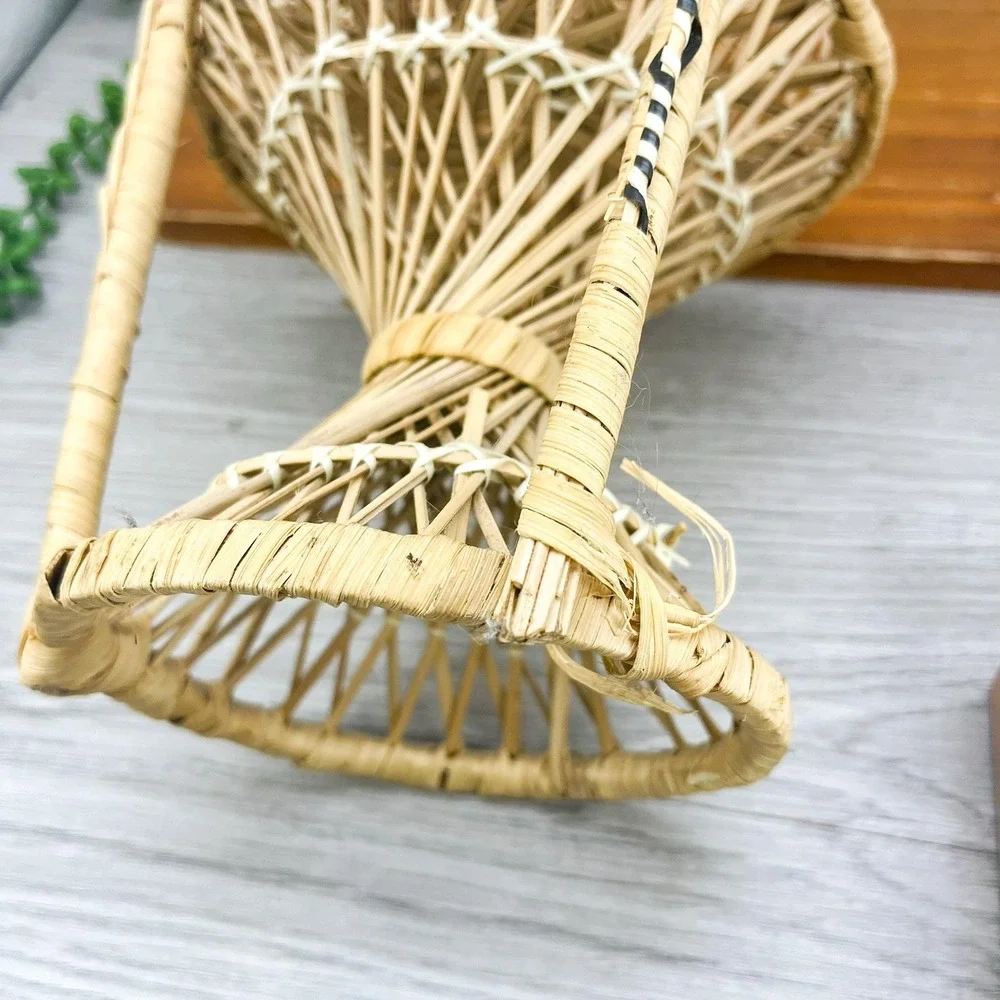 N/A unique wicker
